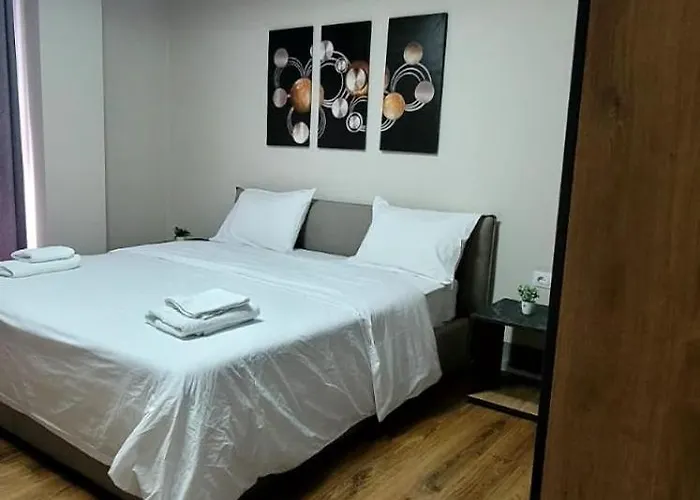 @bazaar2 * Тирана